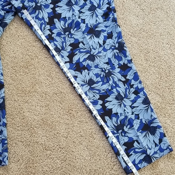 NWT! Eloquii Size 18 Blue Floral Pants - Picture 6 of 7